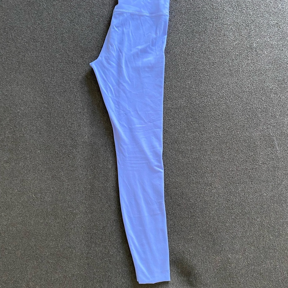 Nike women’s Light Blue Leggings - Picture 2 of 4